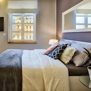  Apartament Parkside Studio Apartments With Free Parking