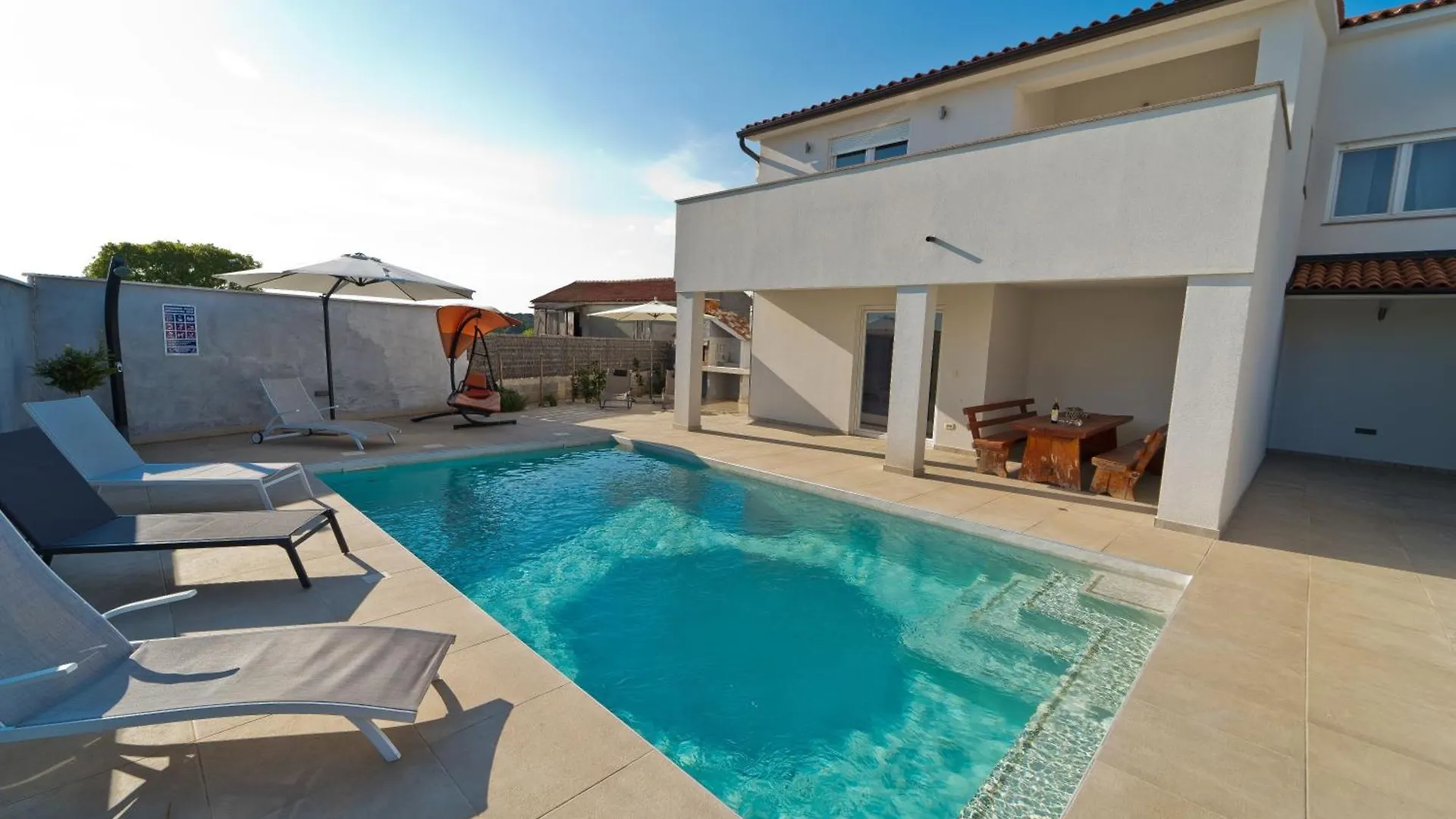 Holiday Home Luka With A Pool, Situated In Pula